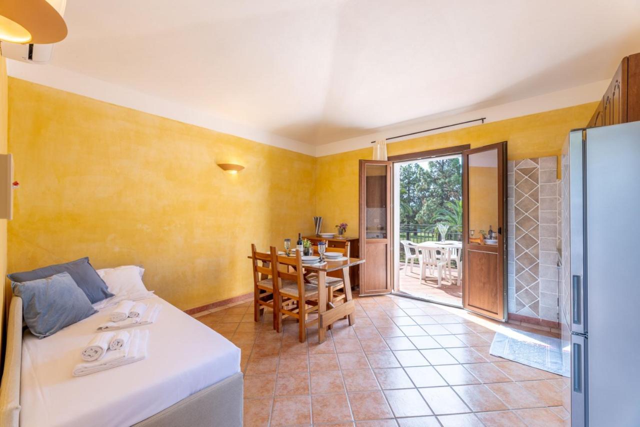 Apartments In Residence With Swimming Pool In Santa Margherita Di Pula, 250 Meters From The Sea Exterior photo